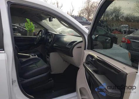 2014 Chrysler Town & Country Touring z USA, uszkodzony, nr VIN 2C4RC1BG2ER348376